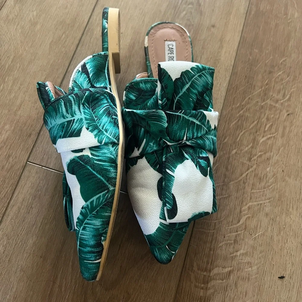 Cape Robbin Knot Slip On Pointy Toed Flat Mules with Tropical Leaves Women’s 8 - Picture 2 of 6